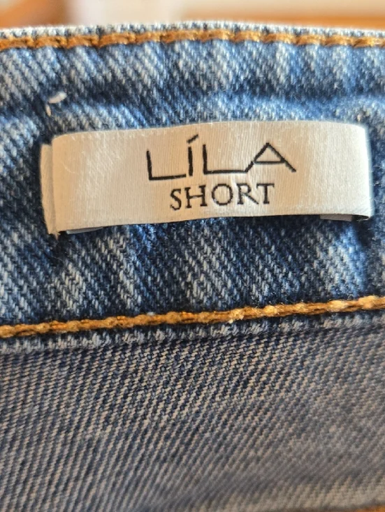 Sofia by sofia vergara Distressed High-Rise Denim Shorts - Blue Size 12 - Picture 8 of 10